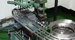 鑽孔攻牙複合機的功能