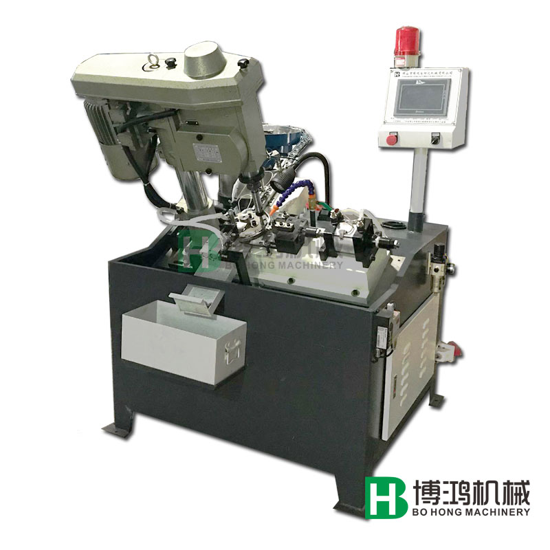 關於不鏽鋼產品用全自動攻絲機攻絲時底孔大小問題說明