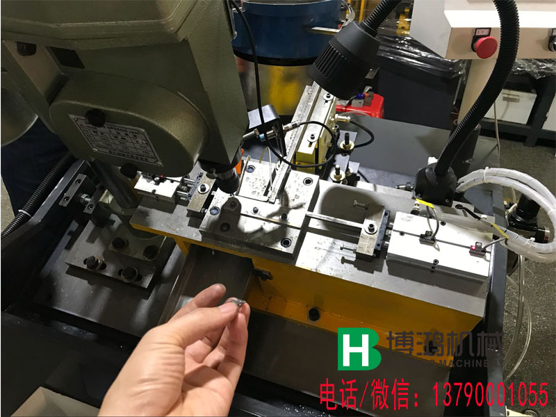 衝壓件攻絲機圖